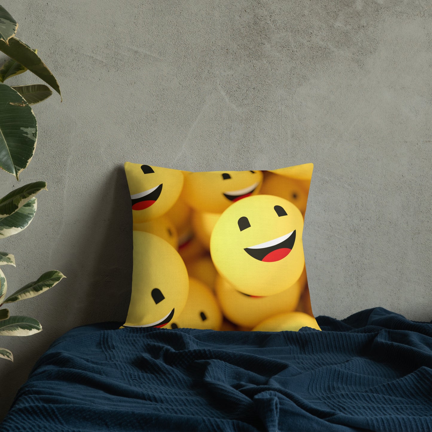 SMILEY Premium Pillow