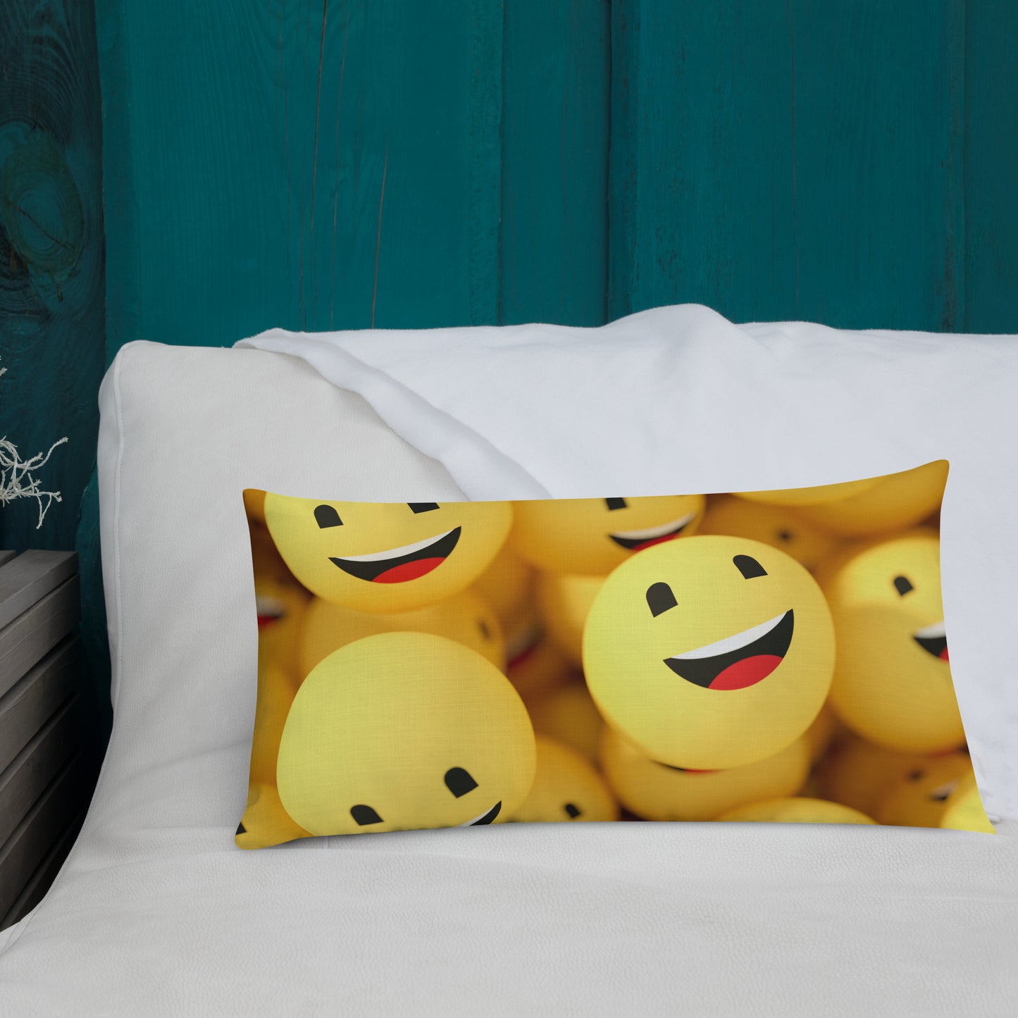 SMILEY Premium Pillow