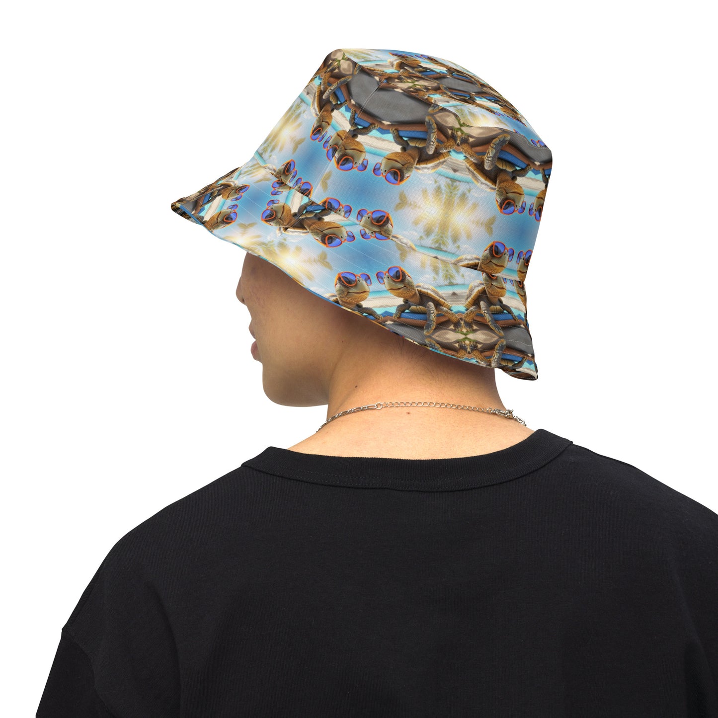 Reversible bucket hat