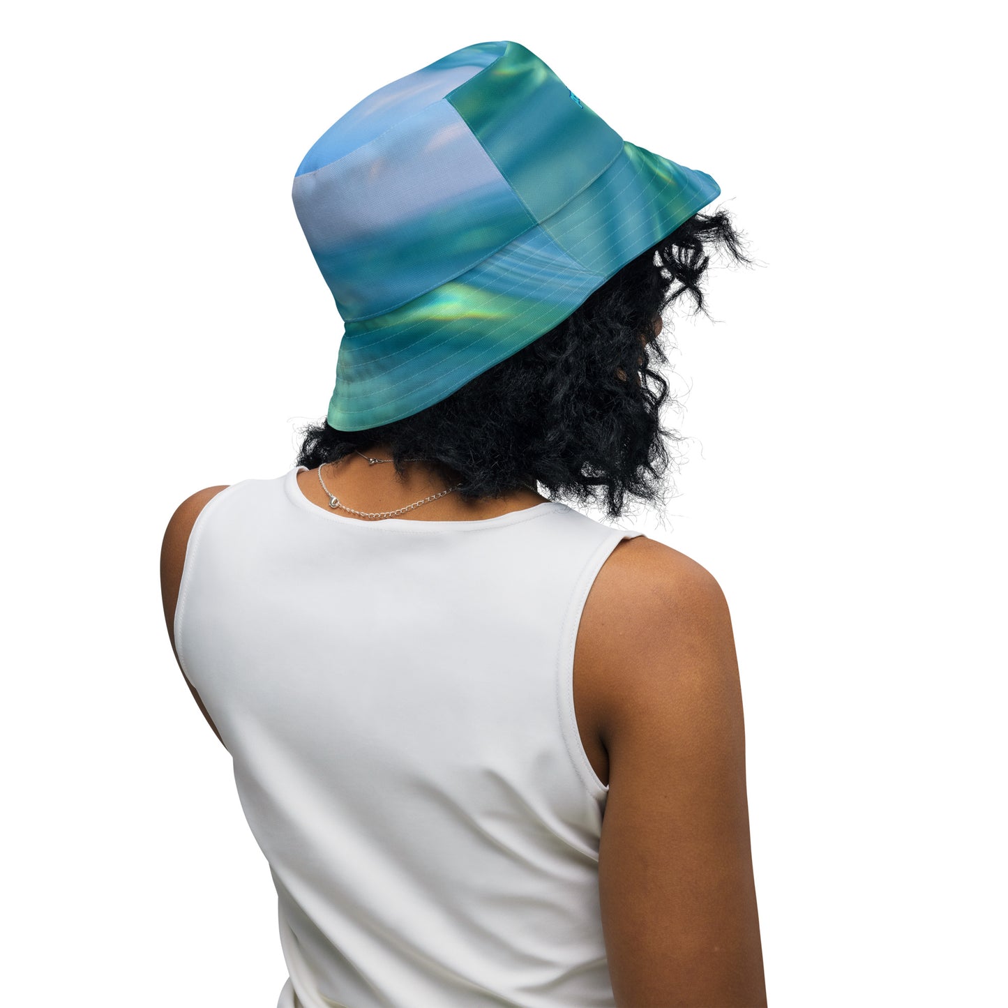 BABY SEA TURTLE/OCEAN REFECTION Reversible bucket hat