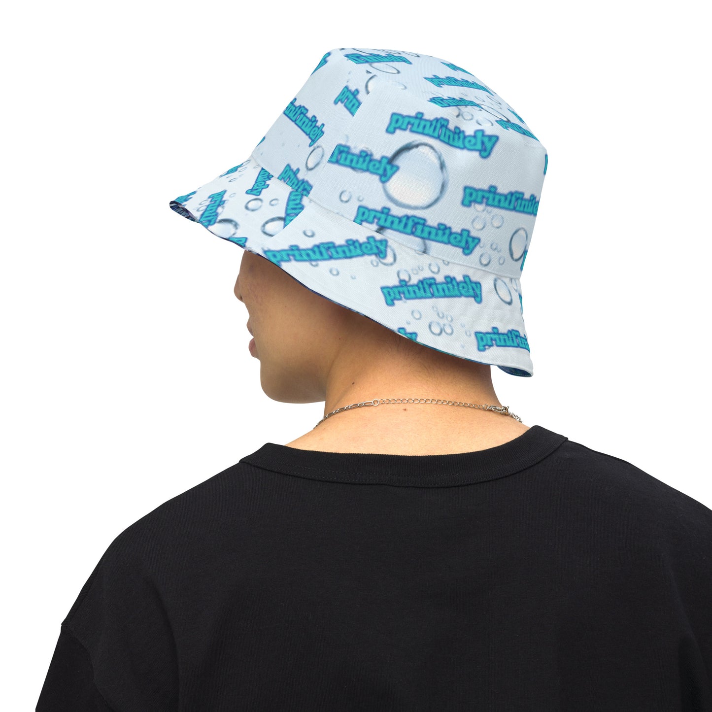 Reversible bucket hat