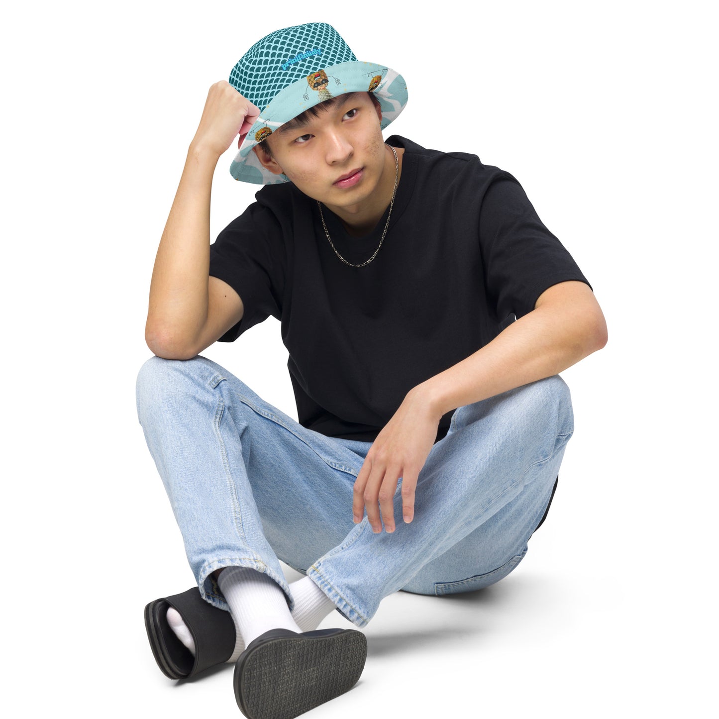 TOTALLY SWEET Reversible bucket hat