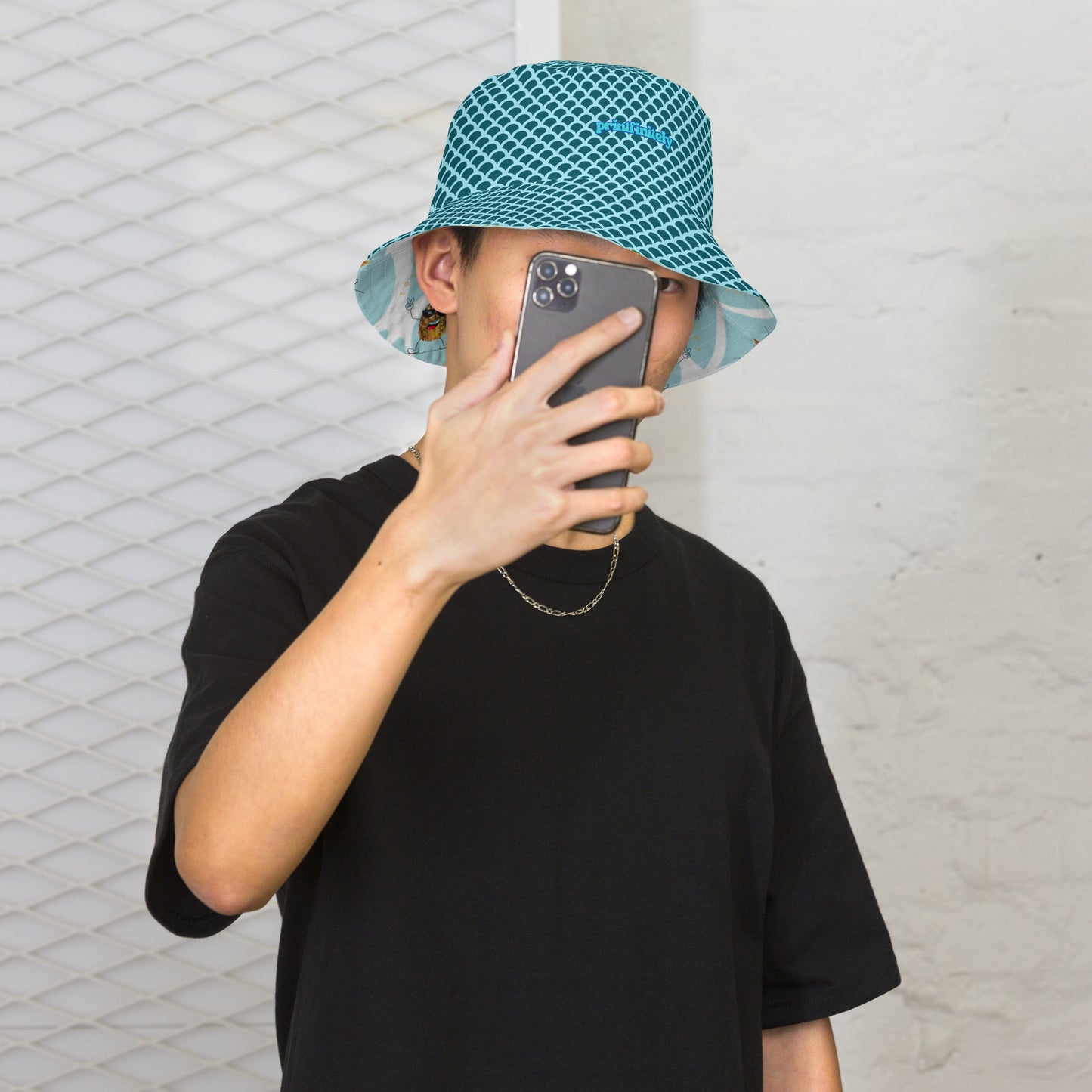 TOTALLY SWEET Reversible bucket hat