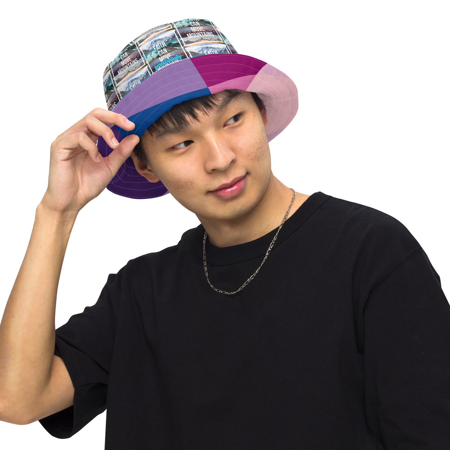 Reversible bucket hat