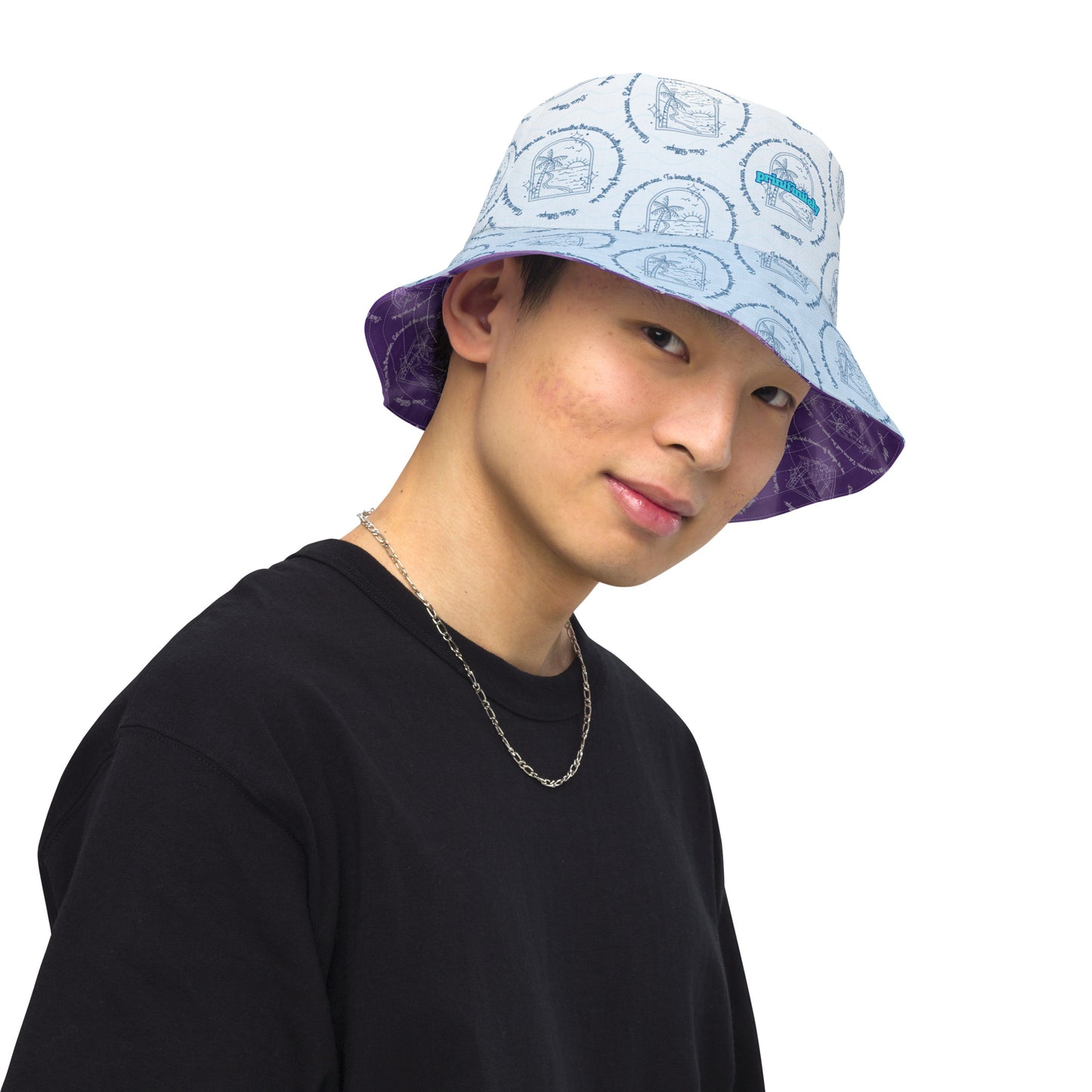 Reversible bucket hat