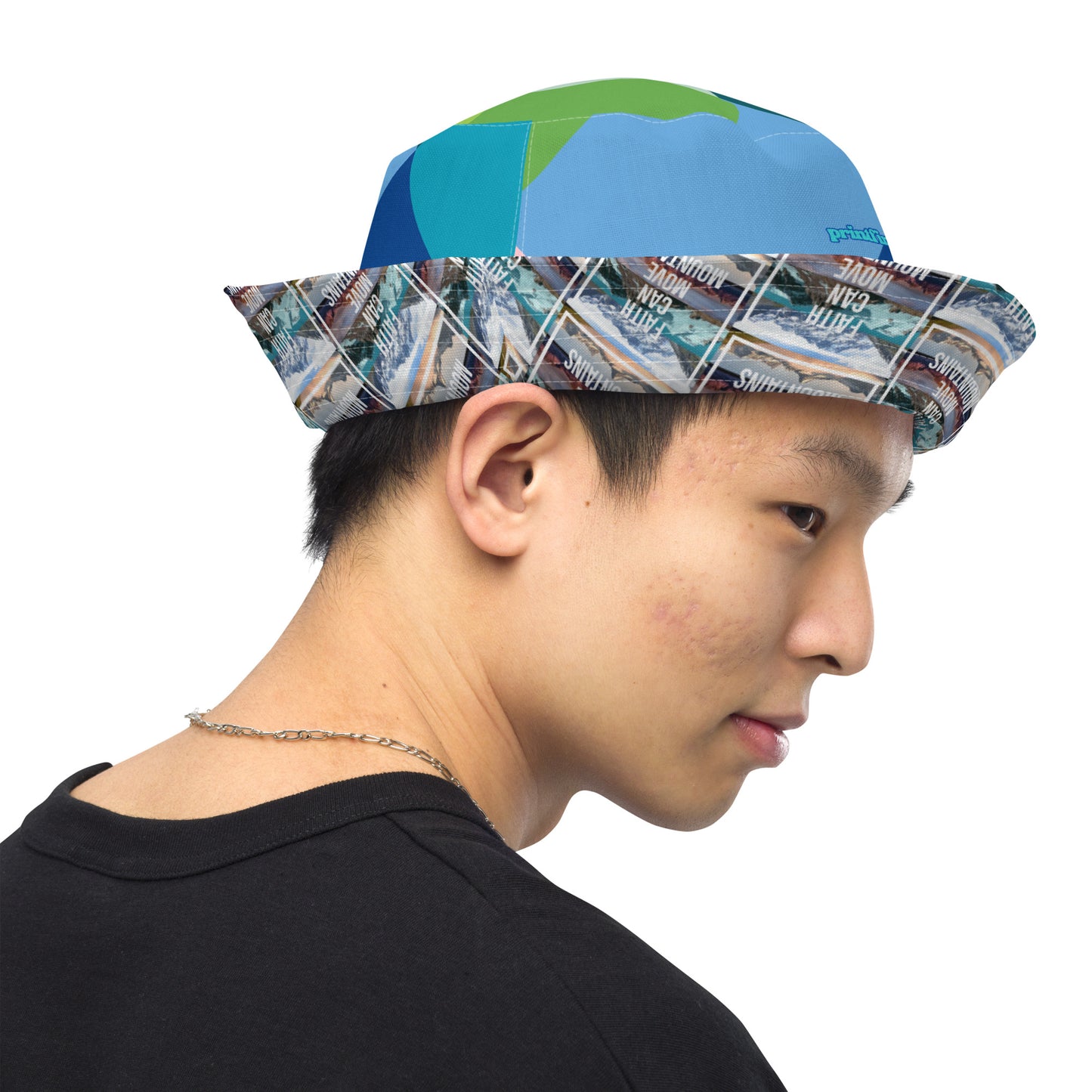 Reversible bucket hat