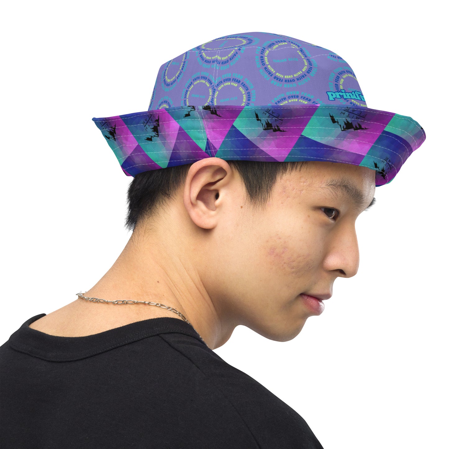 Reversible bucket hat