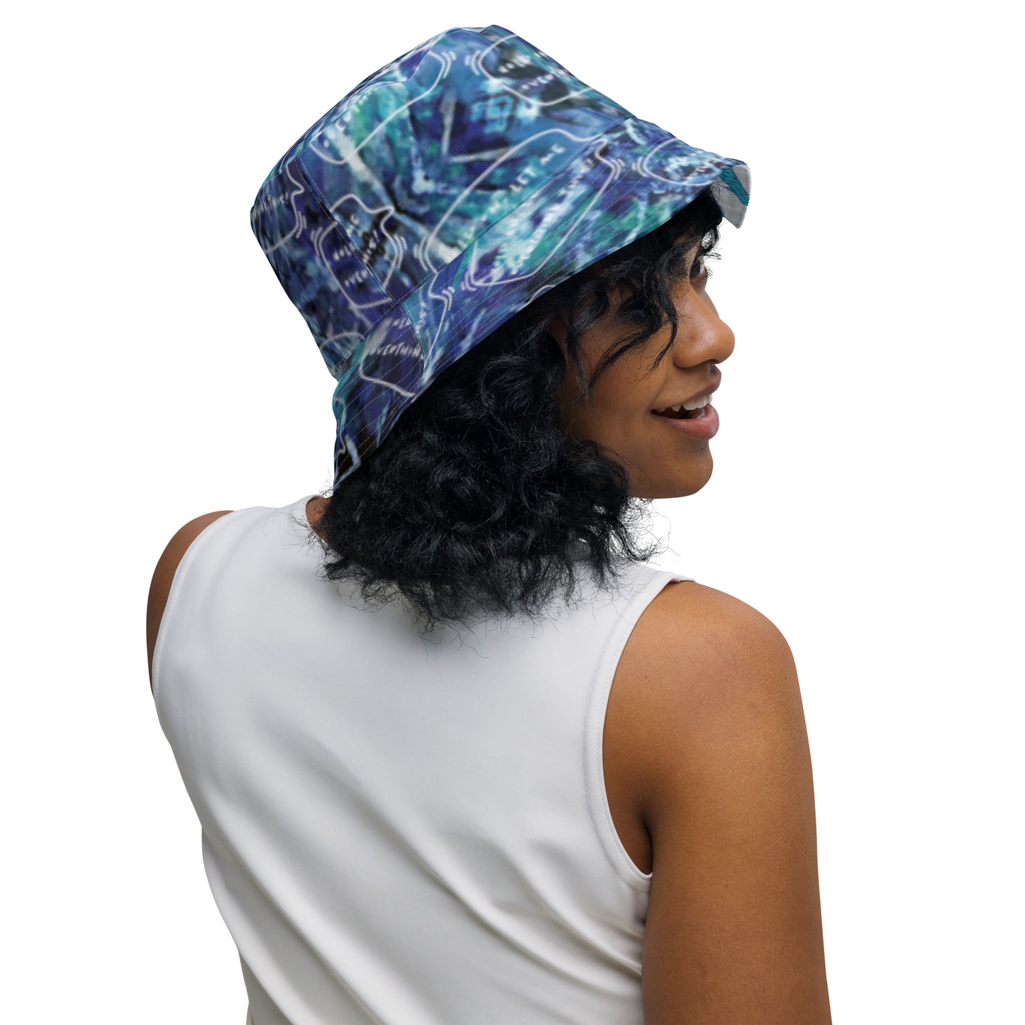 Reversible bucket hat