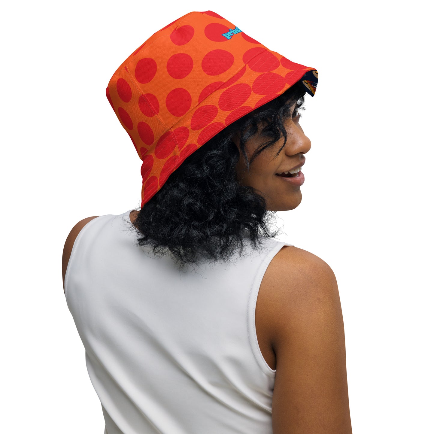 Reversible bucket hat