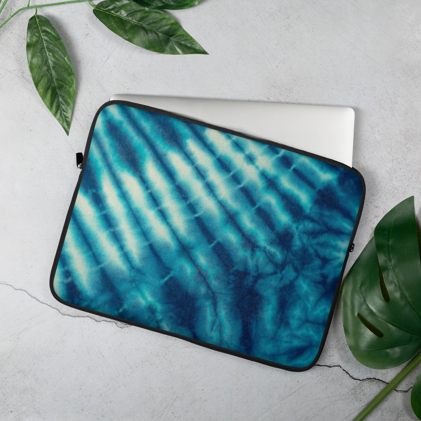 OCEAN BLUES TIE DYE Laptop Sleeve