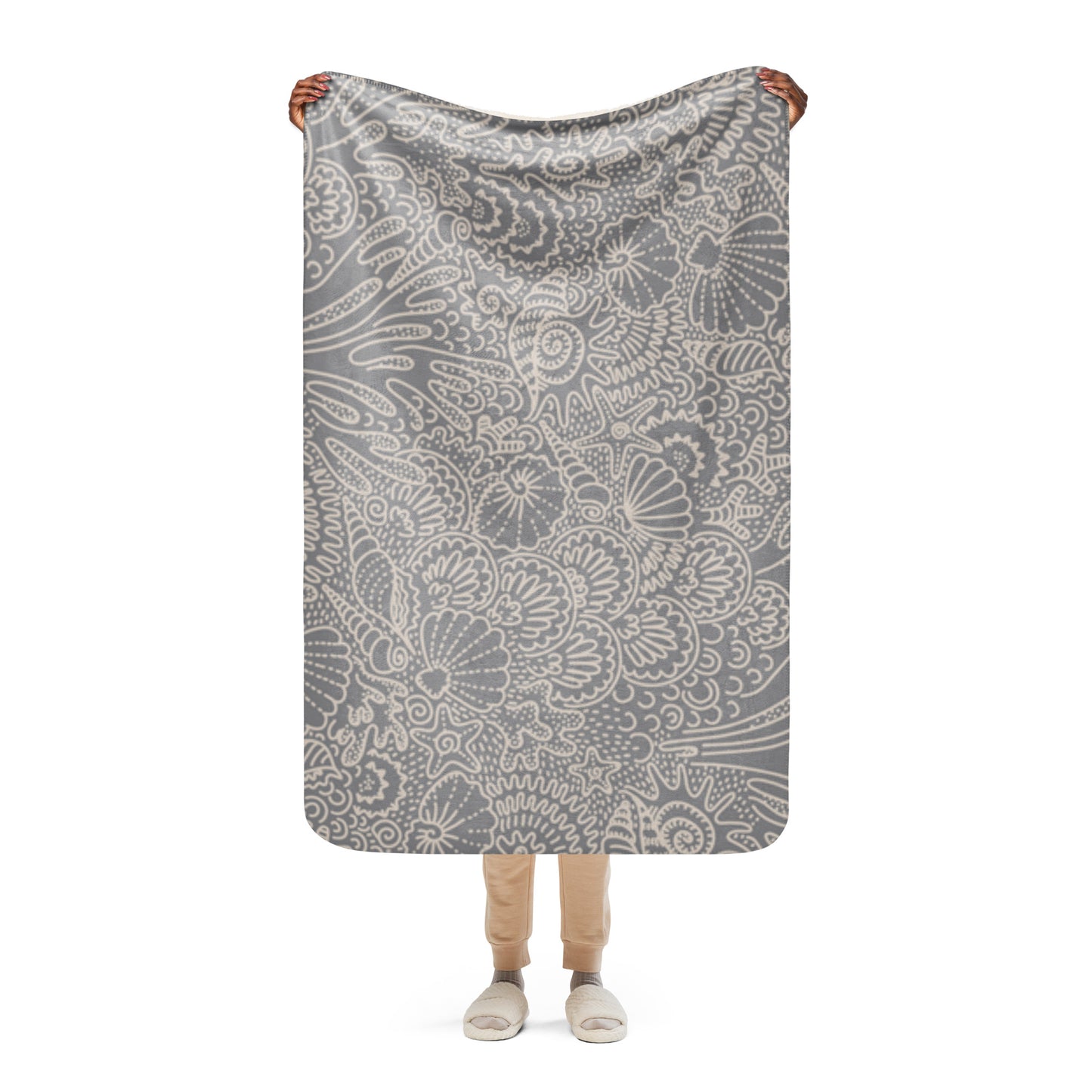 COZY OCEAN SHELLS Sherpa blanket