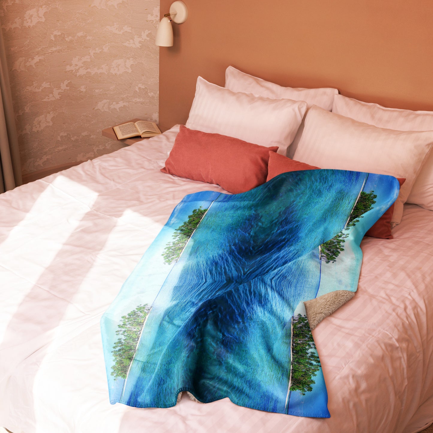 PRIVATE ISLAND Sherpa blanket