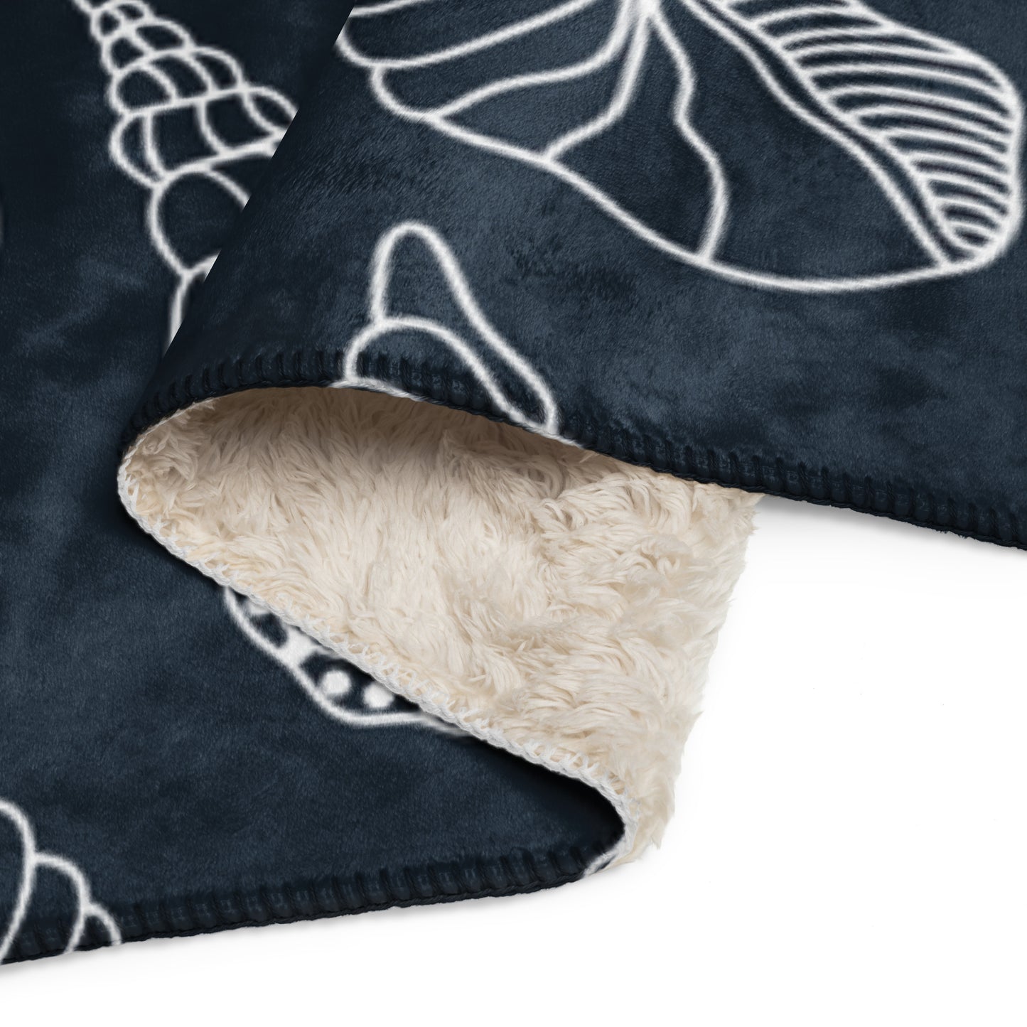 COZY NAVY OCEAN SHELLS Sherpa blanket