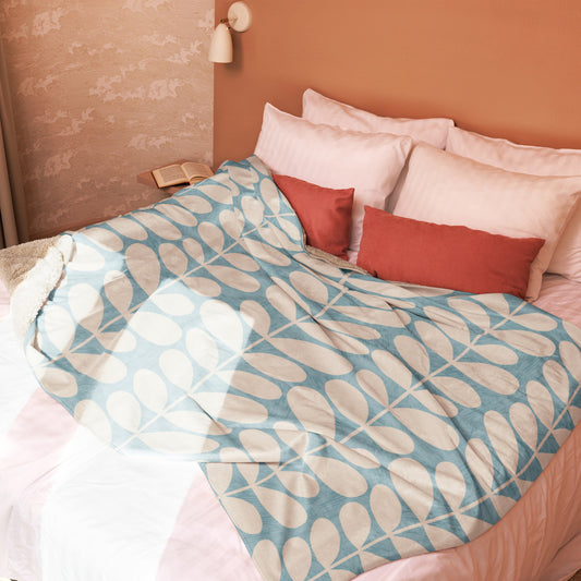 UNIQUE CREAM/LIGHT BLUE PATTERNED Sherpa blanket